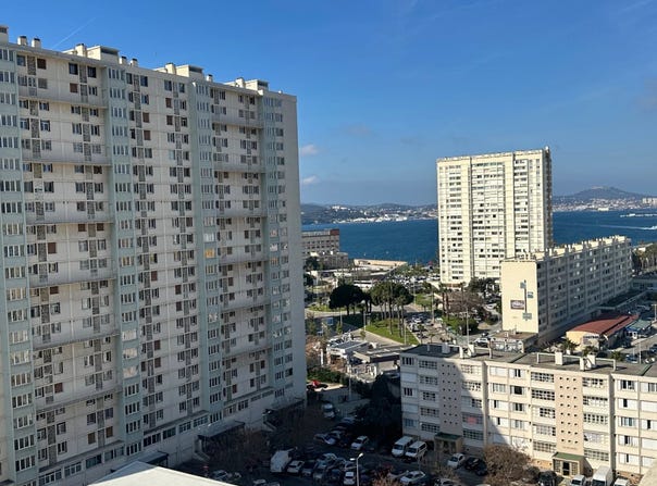 Toulon, Var 83000