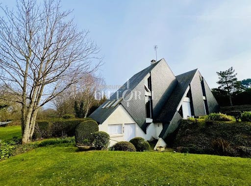 Lézardrieux, Brittany 22740