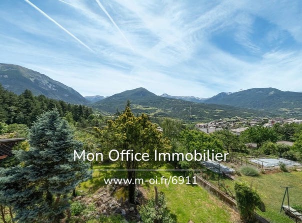 Embrun, Provence-Alpes-Côte d'Azur 05200