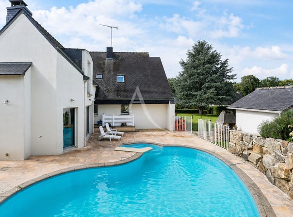 PLOERMEL, Brittany 56800