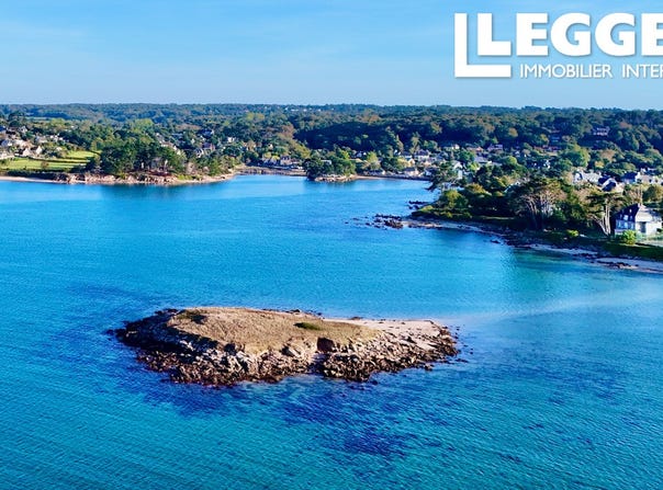 Pleumeur-Bodou, Brittany 22560