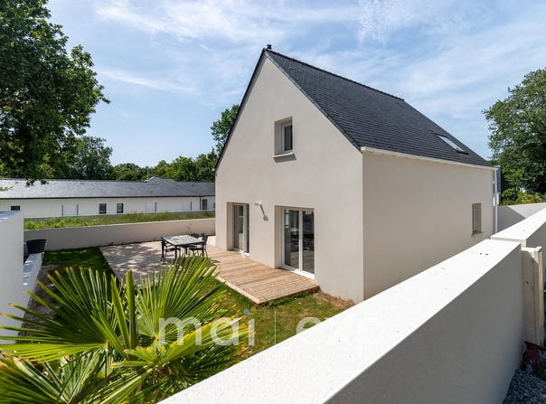 Belz, Brittany 56550