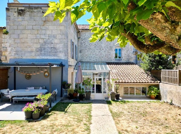 Fronsac, Aquitaine 33126