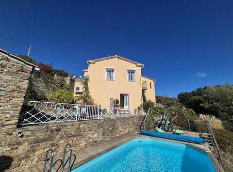 PREMIAN, Languedoc-Roussillon 34390