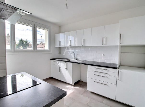 MAUREPAS, Île-de-France 78310