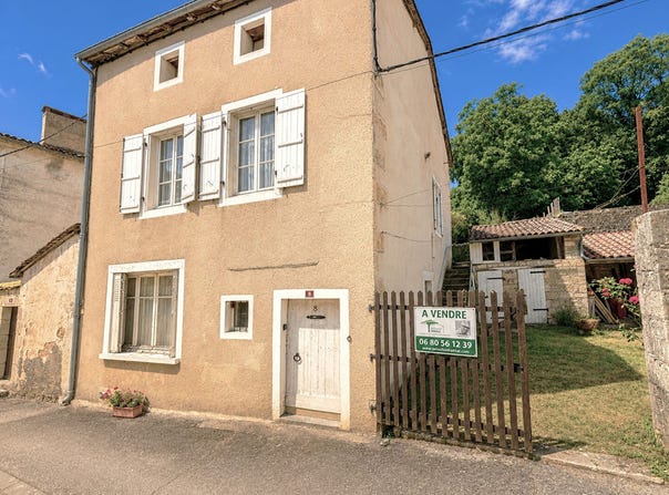 NANTEUIL EN VALLEE, Nouvelle-Aquitaine 16700