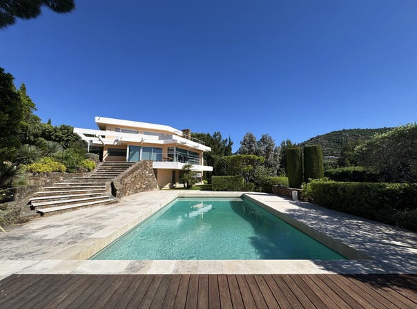 Grimaud, Provence-Alpes-Côte d'Azur 83310