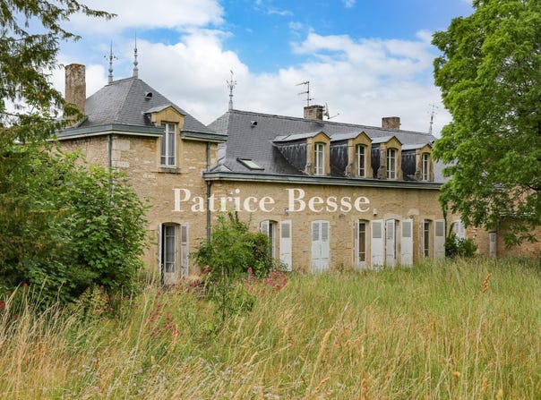Chalon-sur-Saône, Burgundy 71100