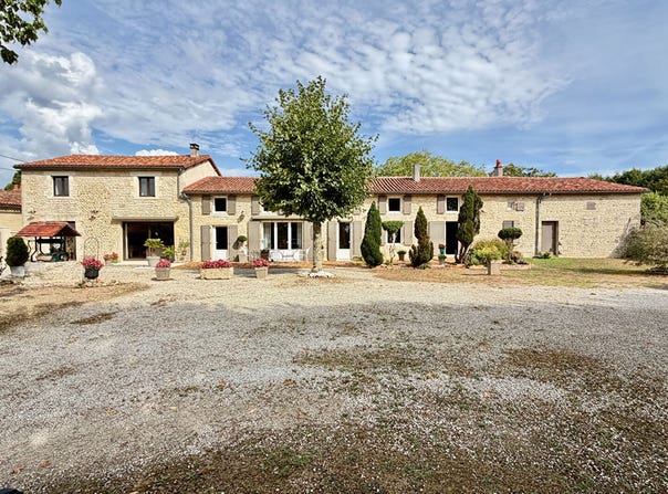 NANTEUIL EN VALLEE, Nouvelle-Aquitaine 16700