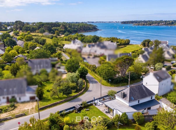 Larmor-Baden, Brittany 56870