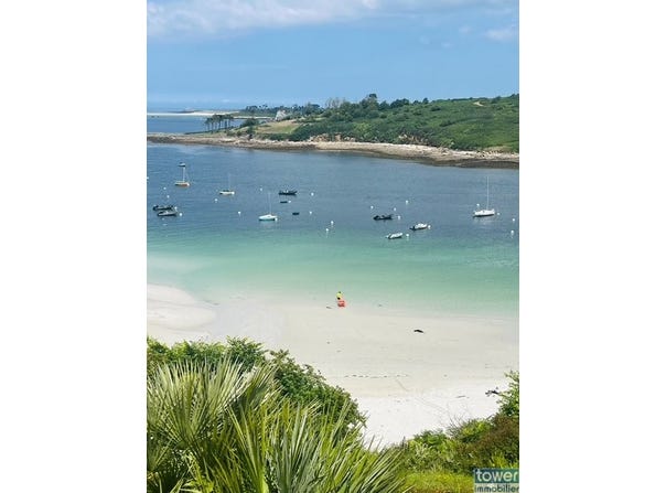 Plouguerneau, Brittany 29880