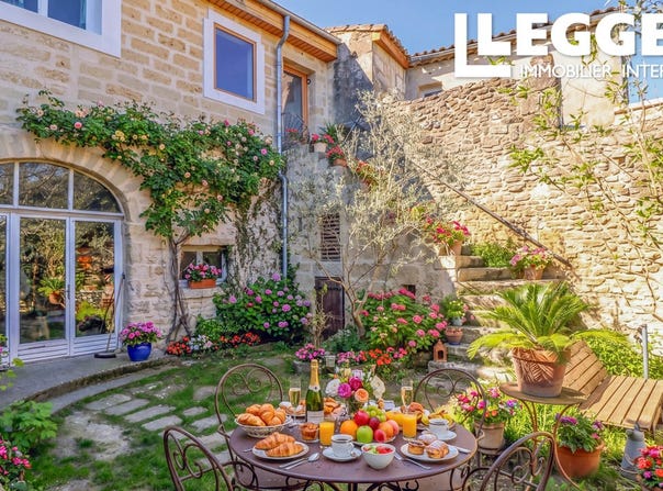 Aigues-Vives, Occitanie 30670