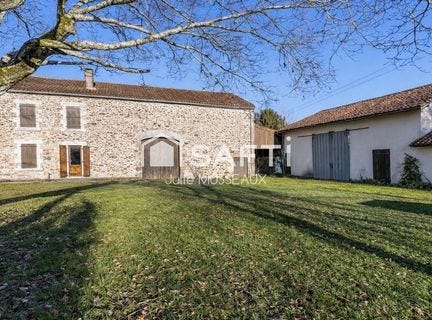 Ecuras, Poitou-Charentes 16220