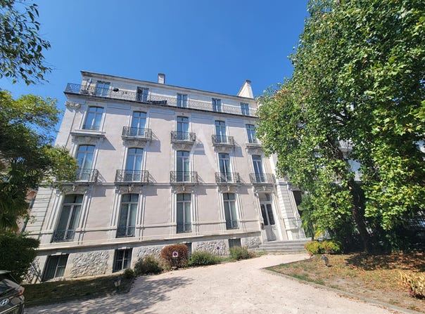 PAU, Nouvelle-Aquitaine 64000