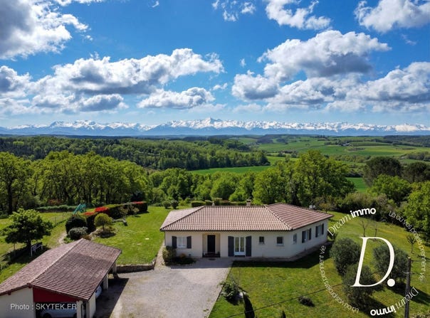 Auch, Midi-Pyrénées 32000
