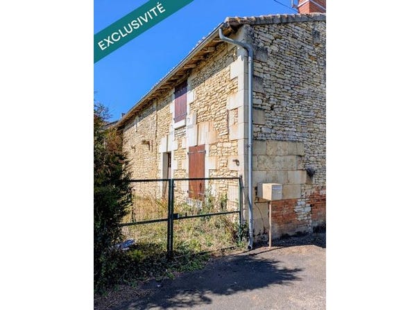 Saint-Jean-De-Sauves, Poitou-Charentes 86330