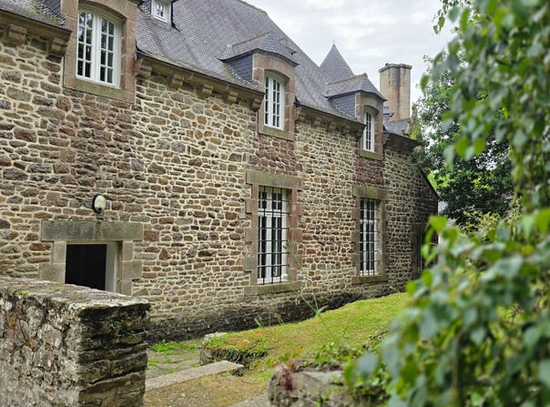 Dinan, Brittany 22100