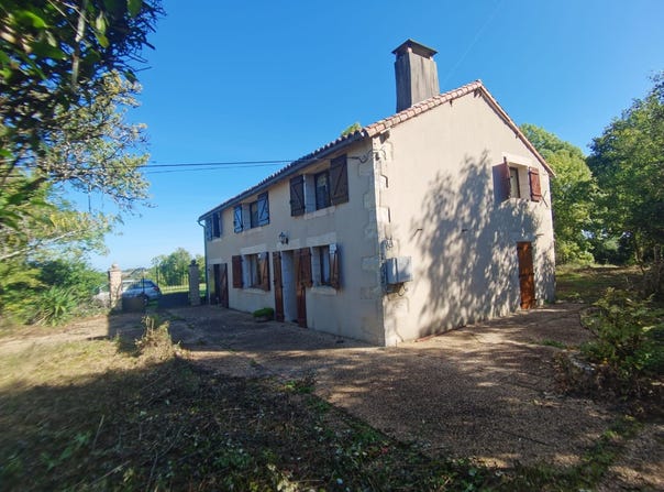 Saint-Claud, Poitou-Charentes 16450