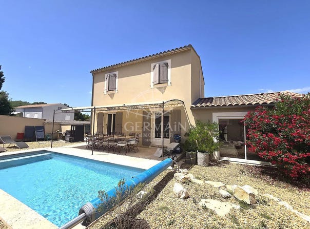 Robion, Provence-Alpes-Côte d'Azur 84440