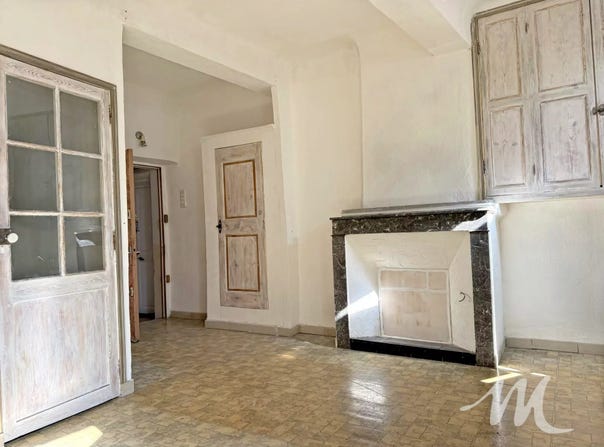 Barjols, Var 83670