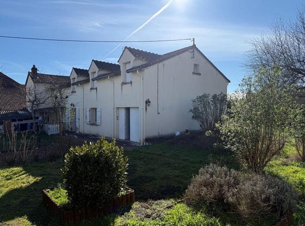 Lurcy-Lévis, Auvergne 03320