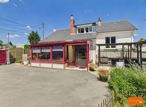 Mayenne, Pays de la Loire 53100