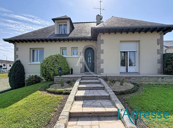 MAYENNE, Pays de la Loire 53100