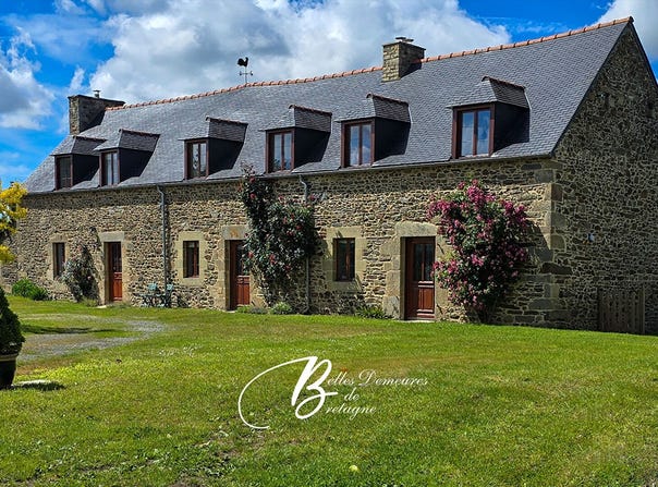 Ruca, Brittany 22550