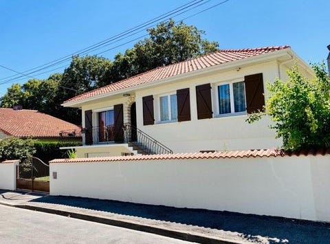 Poitiers, Poitou-Charentes 86000