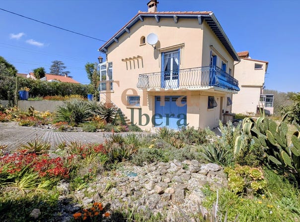 Laroque-des-Albères, Languedoc-Roussillon 66740