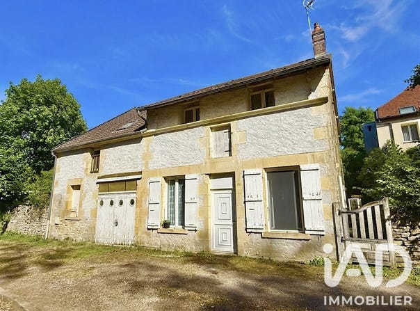 Donzy, Bourgogne-Franche-Comté 58220