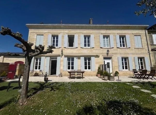 Bourg, Aquitaine 33710