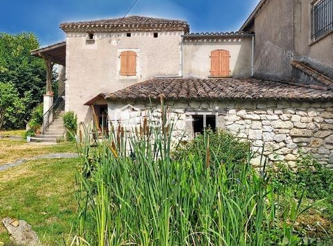Lauzerte, Midi-Pyrénées 82110