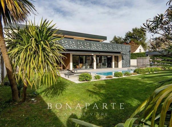 Idron, Aquitaine 64320
