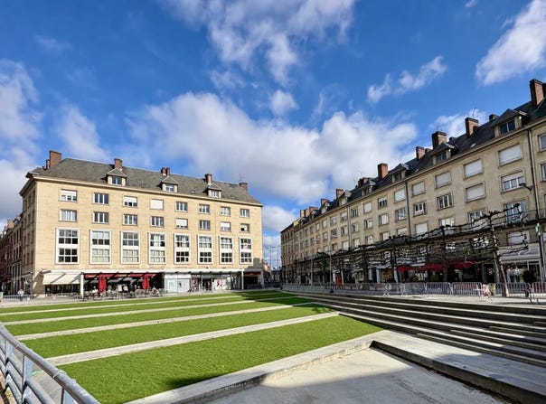 Amiens, Somme 80000