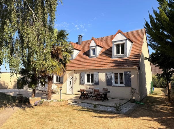 Houdan, Yvelines 78550