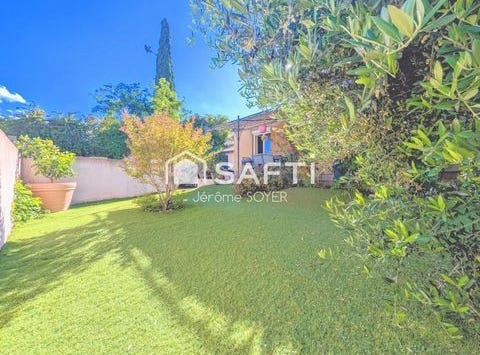 Velaux, Provence-Alpes-Côte d'Azur 13880