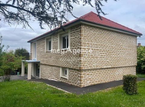 Saint-Berthevin, Pays de la Loire 53940