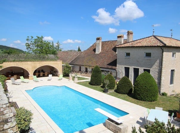 Tournus, Burgundy 71700