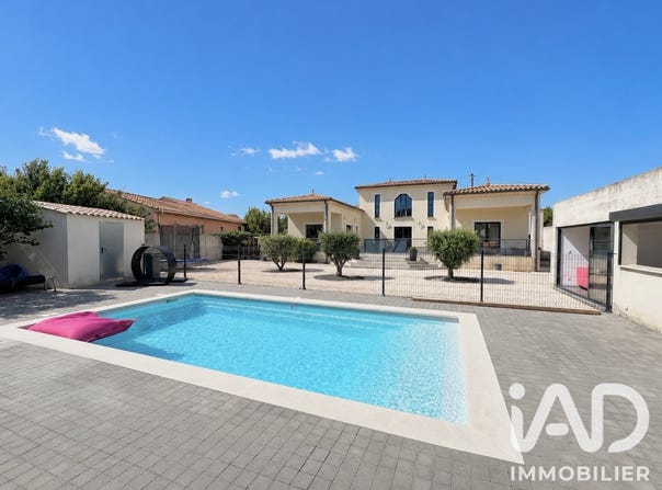 Bagnols-sur-Cèze, Languedoc-Roussillon 30200