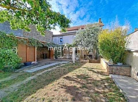 Saint-Sauveur, Poitou-Charentes 79300