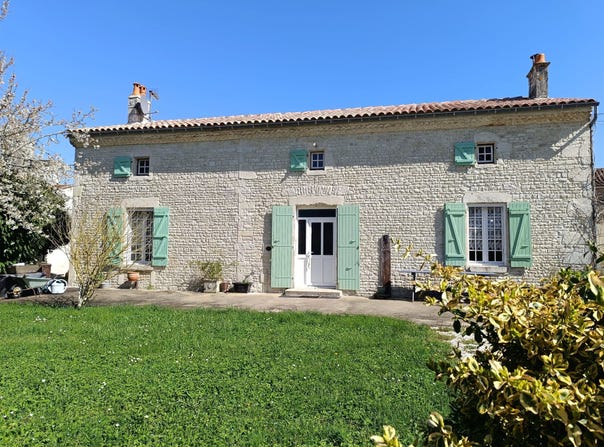 Saleignes, Poitou-Charentes 17510