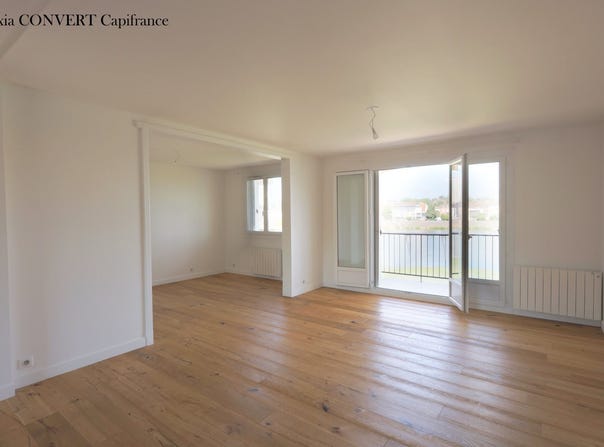 Saint-Laurent-sur-Saône, Rhône-Alpes 01750