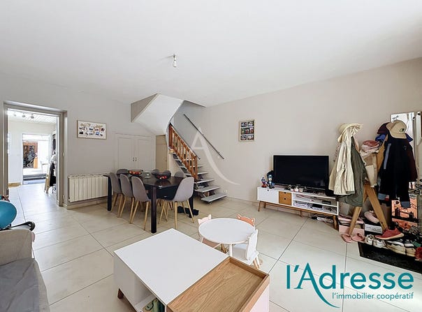 ERNEE, Pays de la Loire 53500