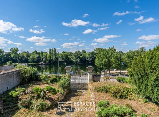 Chinon, Centre-Val de Loire 37500