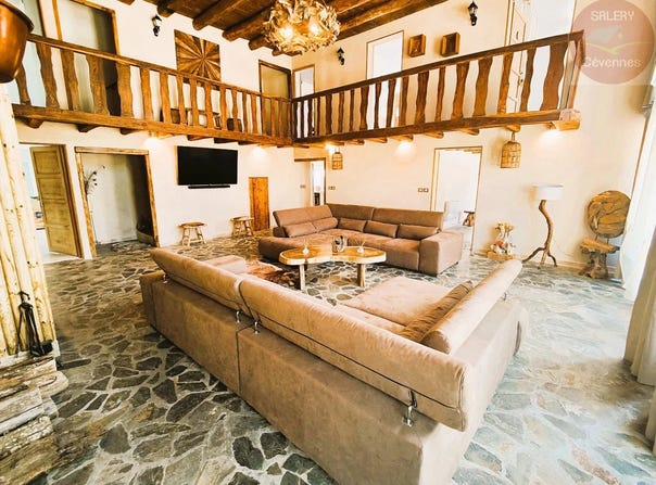Le Pompidou, Lozère 48110