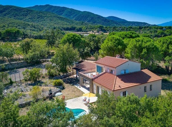 Laroque-des-Albères, Languedoc-Roussillon 66740