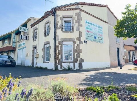 Saint-Pierre-Des-Échaubrognes, Poitou-Charentes 79700