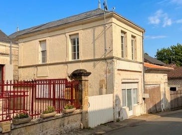 Nieul-Le-Virouil, Poitou-Charentes 17150
