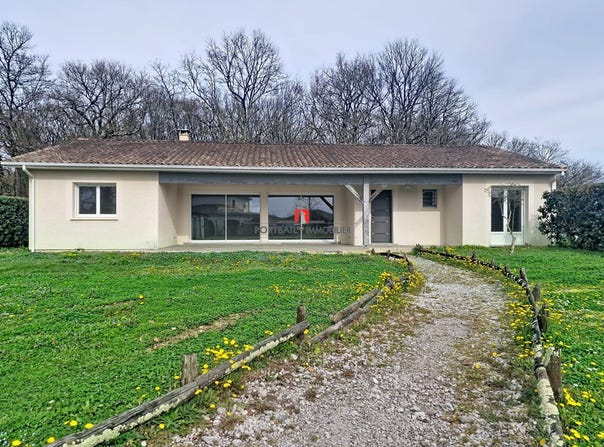 La Lande-de-Fronsac, Aquitaine 33240